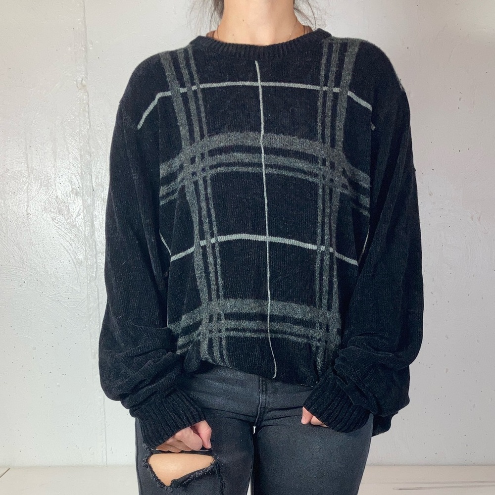 Black Preppy Plaid Chenille Crewneck Knit Sweater